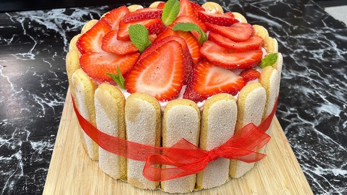 Charlotte aux Fraises